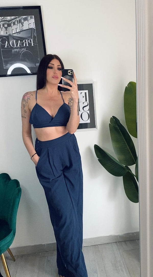 Completo crop top e pantalone blu navy